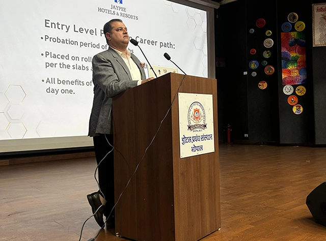 Campus Drive (Jaypee Group)